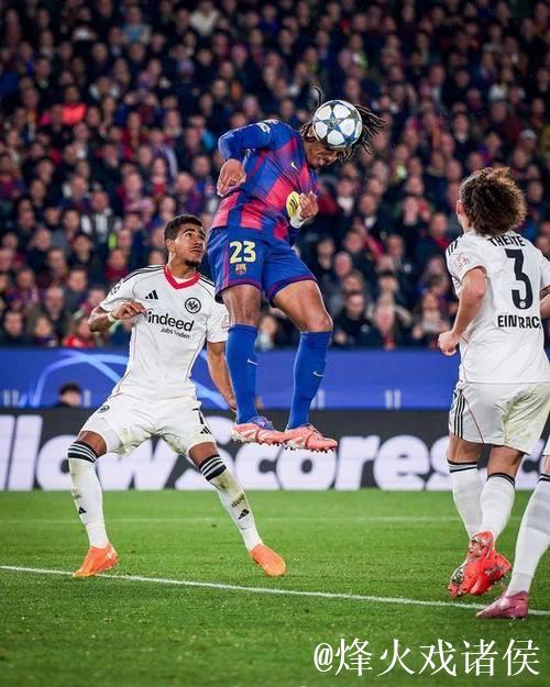 欧冠:巴萨铁卫三分钟完成救赎:梅开二度助巴萨 欧冠:巴萨铁卫三分钟完成救赎:梅开二度助巴萨